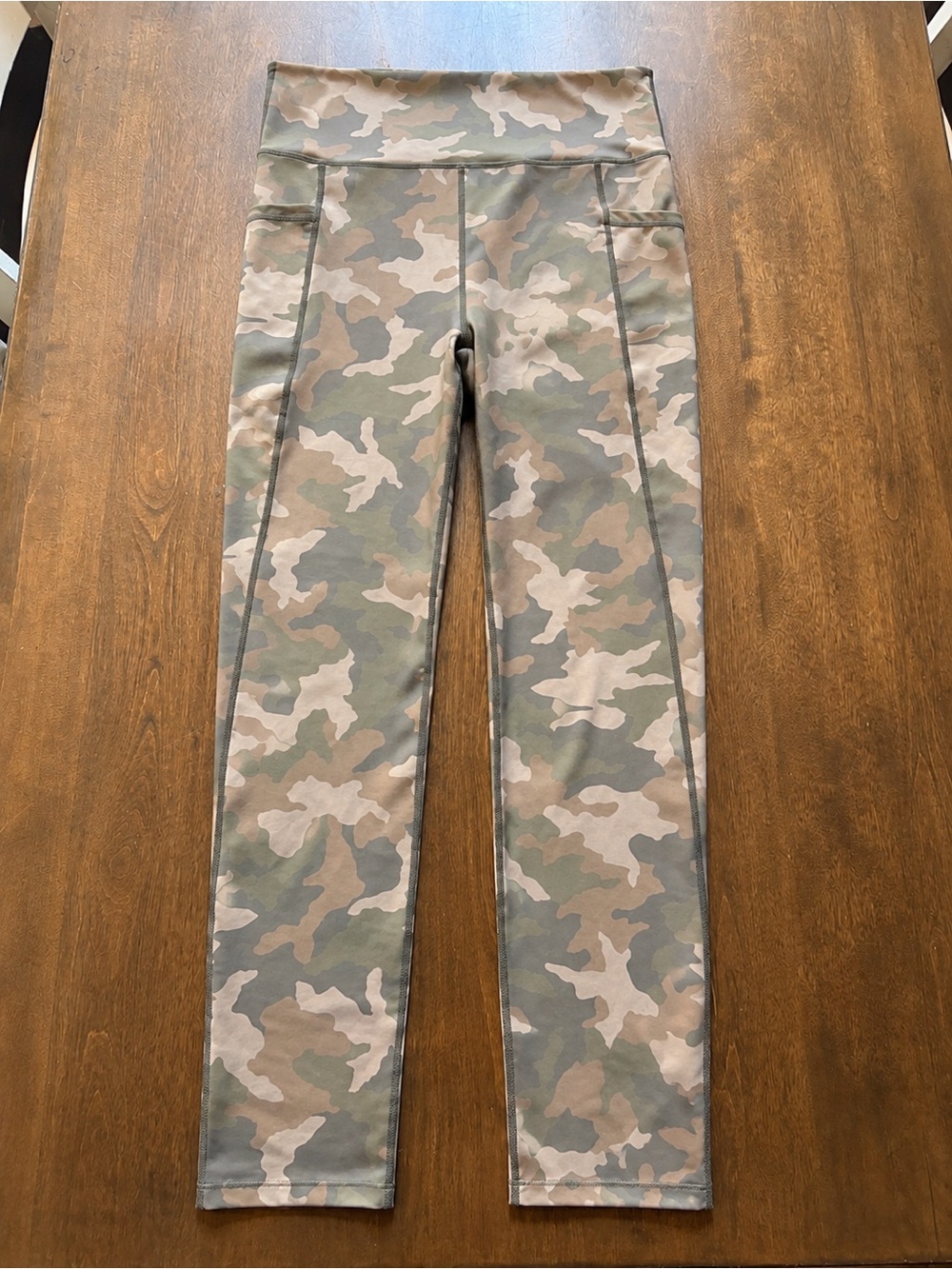 JustFab Camo High Rise Pocket Leggings L